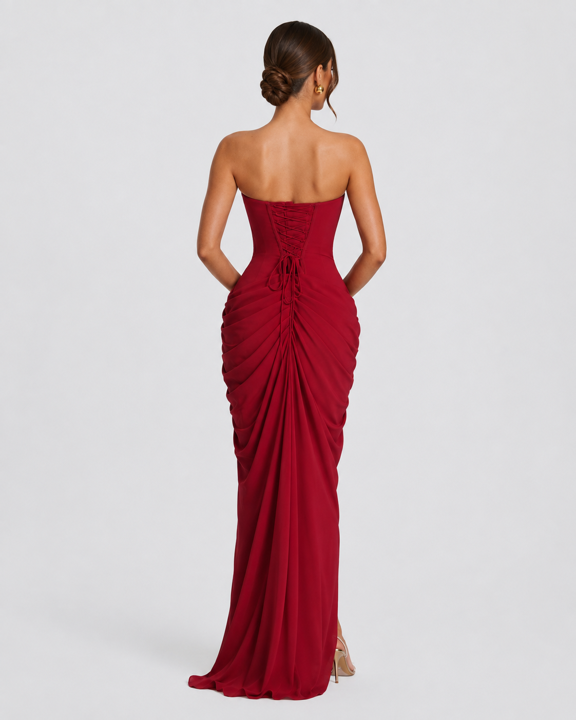 Vestido con capa