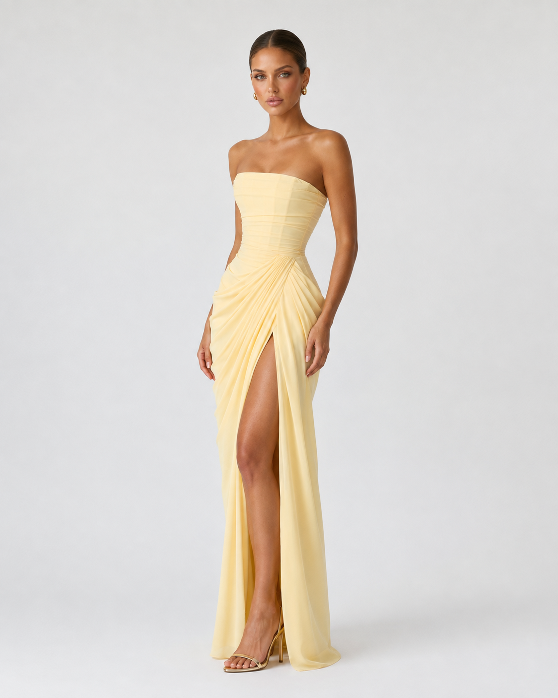 Vestido con capa