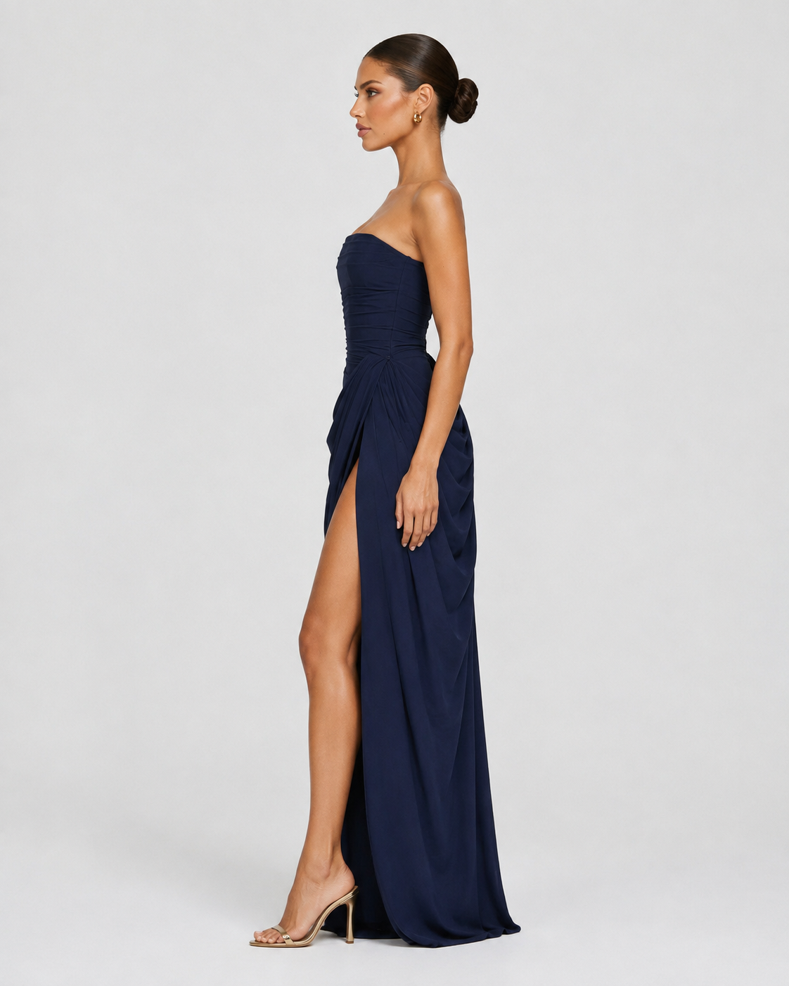 Vestido con capa