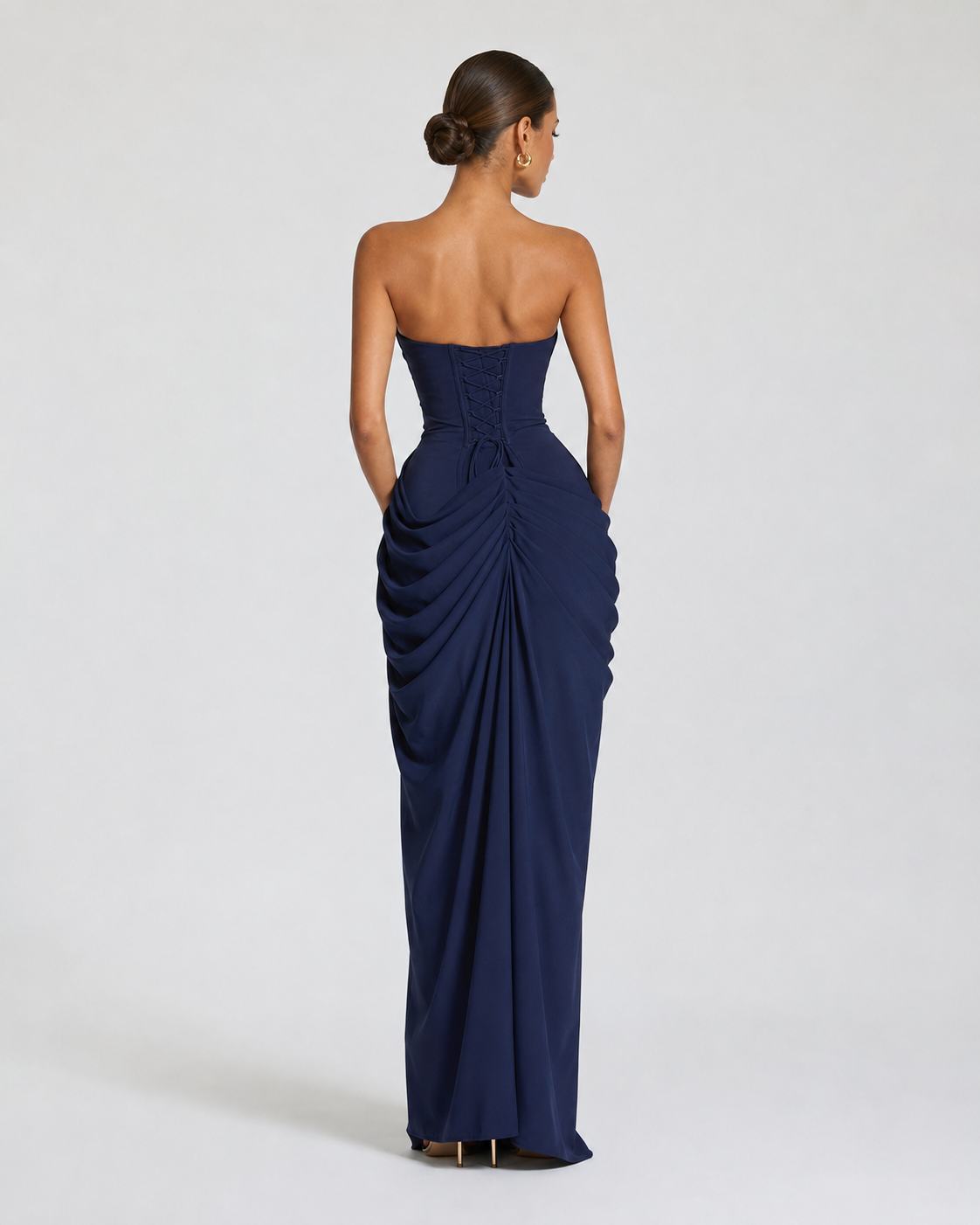 Vestido con capa