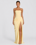Vestido con capa
