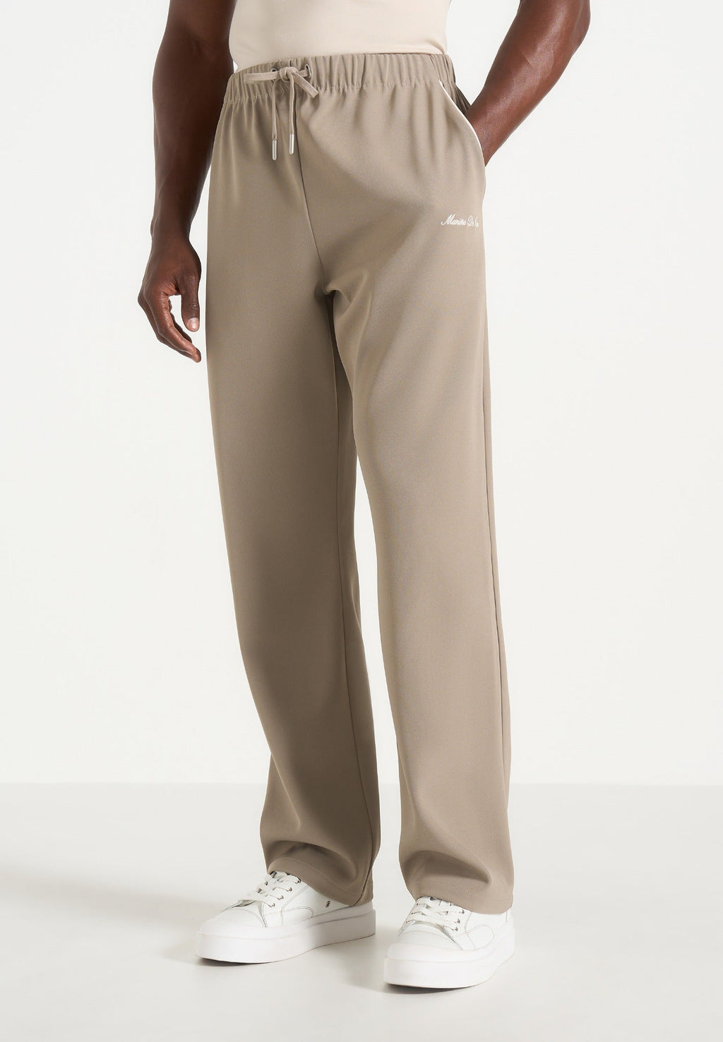 Pantalones deportivos con raya